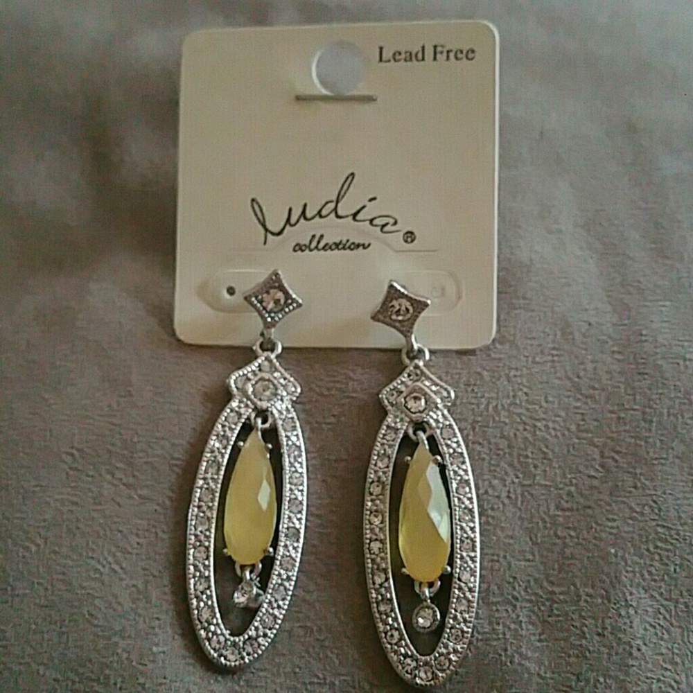 Costume jewelry